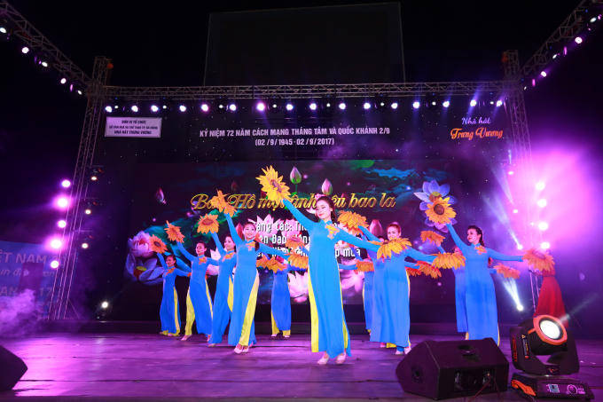 Nhà hát Trưng Vương tổ chức chương trình nghệ thuật ý nghĩa phục vụ người dân nhân ngày 2/9.