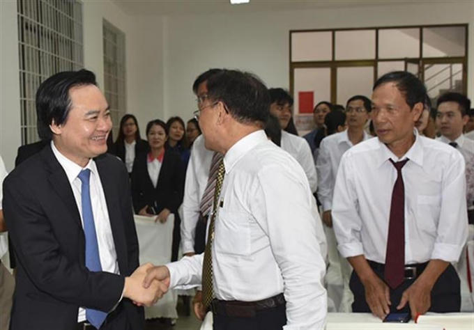 Bộ trưởng Phùng Xuân Nhạ gặp gỡ cán bộ, sinh viên,giảng viên Trường Đại học Bà Rịa - Vũng Tàu.