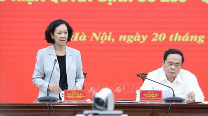 Bà Trương Thị Mai - Ủy viên Bộ Chính trị, Trưởng ban Dân vận Trung ương phát biểu tại buổi làm việc.