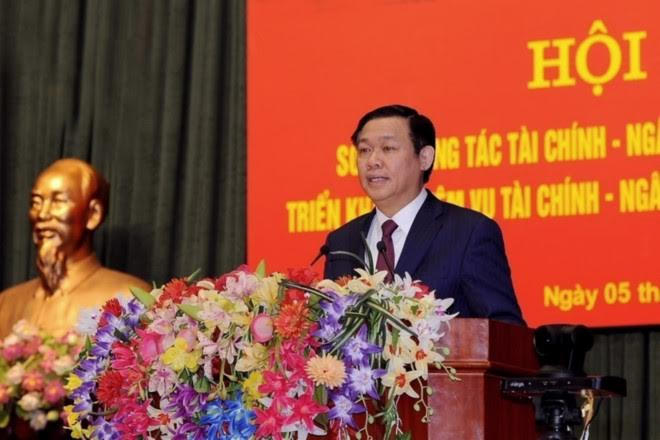 Phó thủ tướng Vương Đình Huệ giao nhiệm vụ cho ngành tài chính cần quyết liệt hơn trong triển khai tái cơ cấu thị trường chứng khoán.