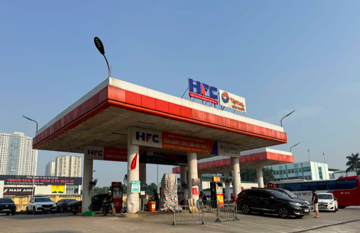 Ngay từ sáng ngày 21/9, cây xăng đã hoạt động bình thường.