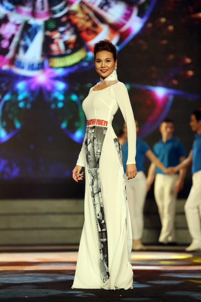 Siêu mẫu Thanh Hằng
