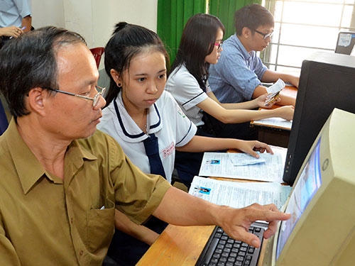 Nhiều thí sinh mắc lỗi khi tham gia đăng ký xét tuyển trực tuyến. Ảnh minh họa: Người lao động