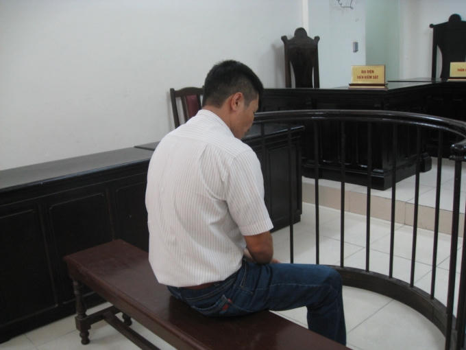 Bị cáo trước vành móng ngựa trong phiên xử phúc thẩm.