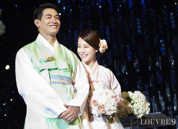 Baek Ji Young và nam diễn viên Jung Suk Won. Ảnh (DramaFever)