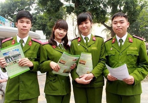 Các trường khối công an, quân đội sẽ nhận nộp hồ sơ theo hình thức trực tiếp. Ảnh minh họa.