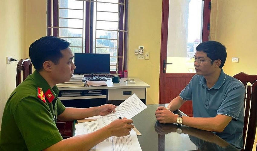 Đối tượng Nguyễn Văn Nam bị khởi tố bị can về tội "Lừa đảo chiếm đoạt tài sản".