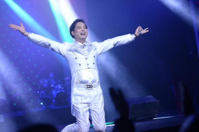 Ngọc Sơn thăng hoa trong "Tình Xuân Bolero" - Nhà hát Lớn Hà Nội.