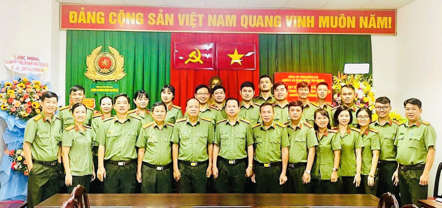 Tập thể Phòng An ninh chính trị nội bộ Công an tỉnh Đồng Nai.