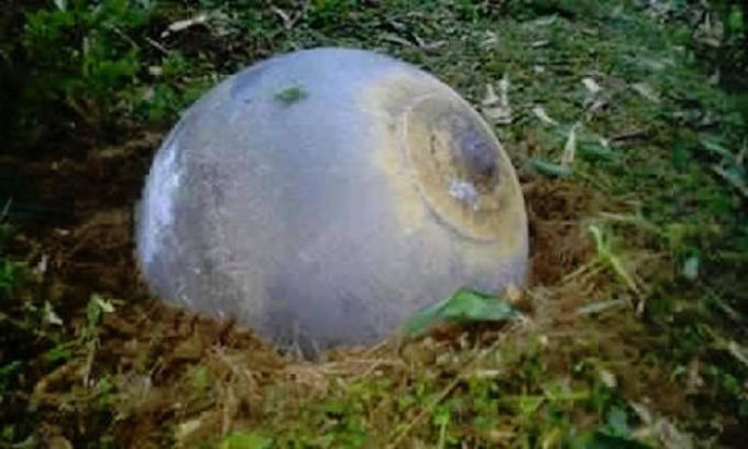 Hình ảnh vật thể lạ từ trên trời rơi xuống ở Tuyên Quang