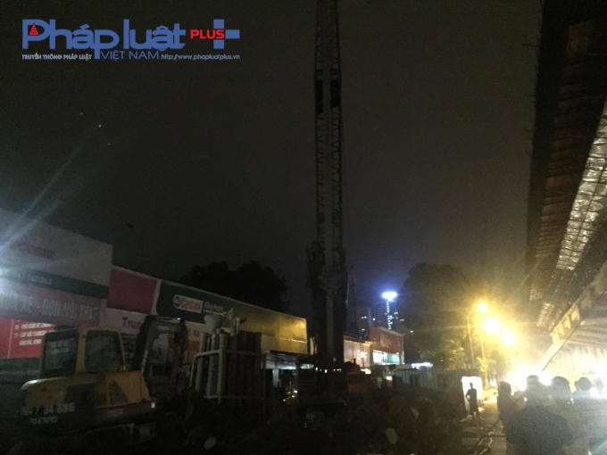 Hiện trường xảy ra vụ tai nạn ngay cạnh trụ sở Công an phường Thượng Đình.