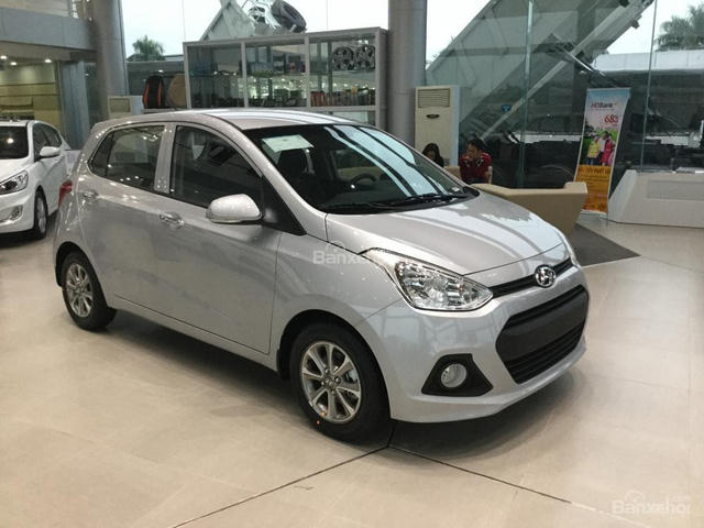 Một chiếc xe Hyundai i10 nhập khẩu tại Ấn Độ về Việt Nam được cho là có mức giá khai báo hải quan 84 triệu đồng, tuy nhiên, giá đến tay người tiêu dùng chênh gấp 4 - 5 lần..
