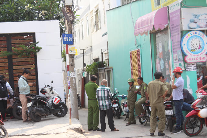 Con hẻm nơi xảy ra vụ án mạng.