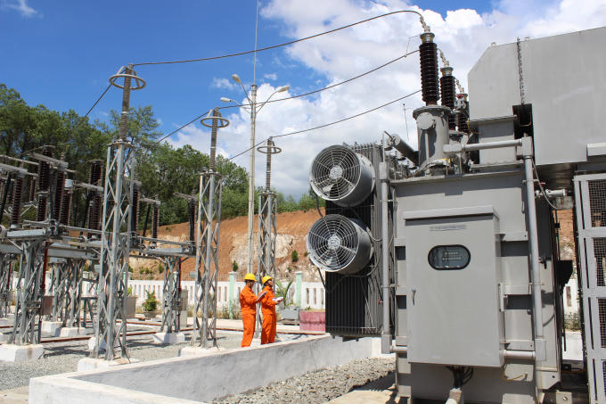EVNCPC cũng yêu cầu các đơn vị không thực hiện các công việc trên lưới điện có cắt điện từ 29 đến mồng 3 Tết.