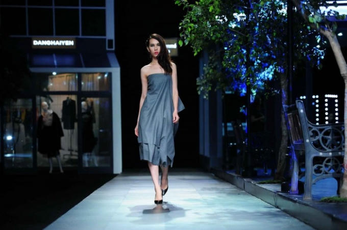 “Khi bạn muốn làm một thiết kế đẹp thì trước tiên cấu trúc phải chắc, sau đó thì muốn sơn phết gì lên cũng được.” Đó chính là những gì người ta có thể định nghĩa về cá tính riêng của cô kỹ sư của thời trang" – Đặng Hải Yến.