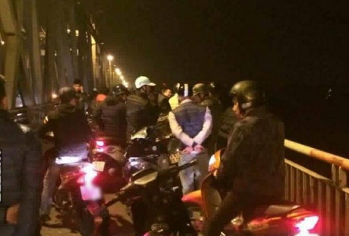 Nơi nam thanh niên gặp nạn trên cầu Chương Dương (Ảnh: mạng xã hội)