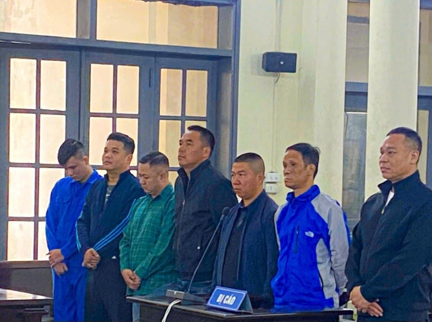 Các bị cáo tại phiên tòa.