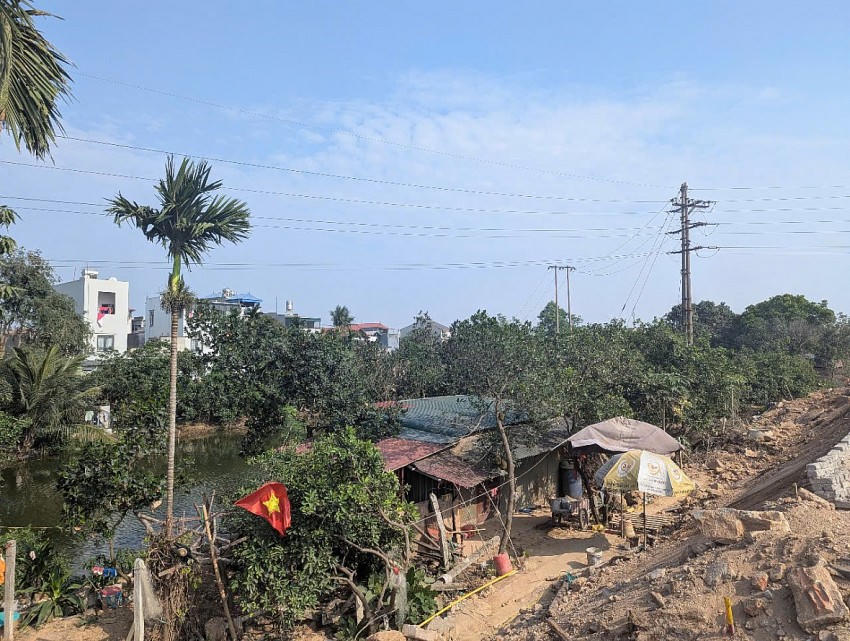 Khu đất gia đình bà Mai đang sinh sống,quản lý và canh tác...
