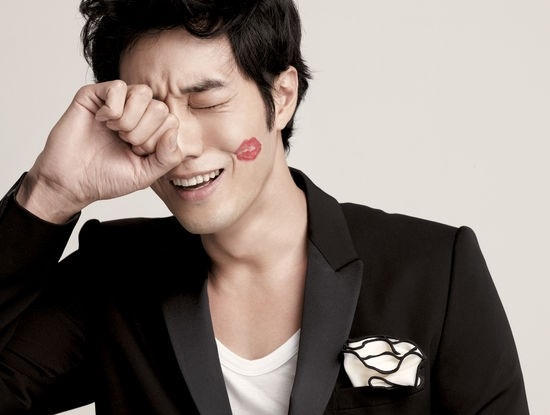 Song Joong Ki: “Anh chồng quốc dân” đứng đầu Bảng xếp hạng 10 sao nam Hàn Quốc hot nhất xứ Đài