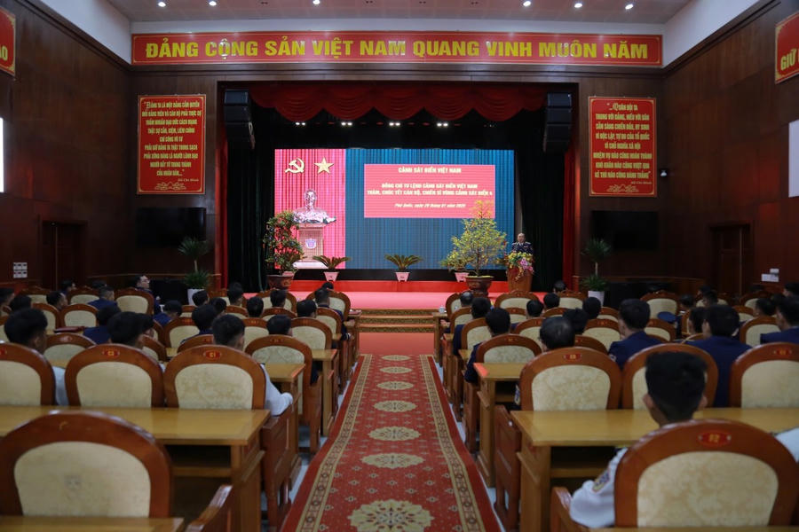 Quang cảnh buổi thăm, chúc Tết
