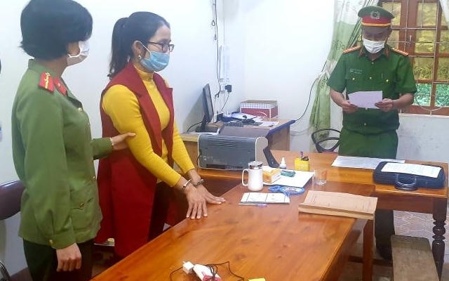 Bắt tạm giam nữ kế toán xã Khai Sơn