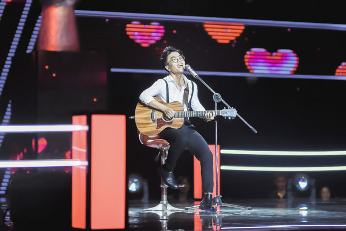 Cuộc chiến h&agrave;i hước nhất lịch sử the Voice: Thu Phương cởi &aacute;o kho&aacute;c, T&oacute;c Ti&ecirc;n th&aacute;o găng tay để