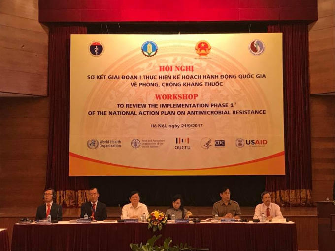 Hội nghị sơ kết giai đoạn I thực hiện Kế hoạch hành động quốc gia về phòng, chống kháng thuốc tổ chức ngày 21/9 tại Hà Nội. Ảnh: Infonet.