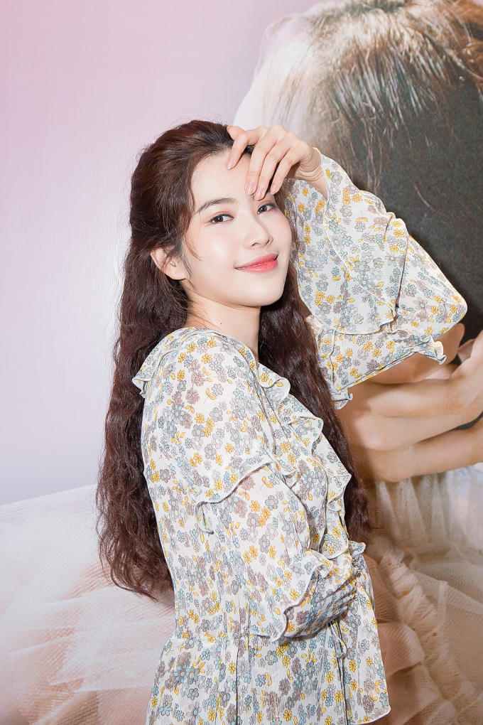 Nam Em gác lại chuyện buồn, khẳng định muốn tập trung cho sự nghiệp ca hát trong năm 2018