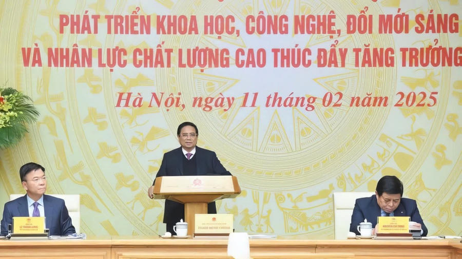 Thủ tướng Phạm Minh Chính phát biểu tại Hội nghị phát triển KHCN, đổi mới sáng tạo và nhân lực chất lượng cao thúc đẩy tăng trưởng kinh tế tại Hà Nội ngày 11/2/2025.