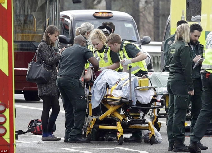 Vụ tấn công trên khiến nhiều người dân hoảng sợ