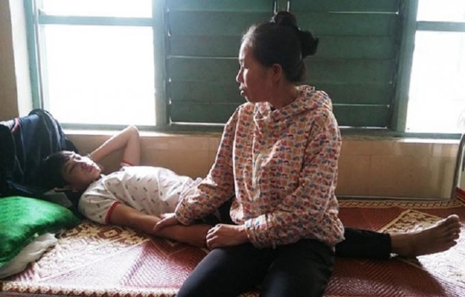 Học sinh bị công an xã đánh hội đồng do nhầm là trộm ở Quảng Bình. Ảnh: Người Lao Động
