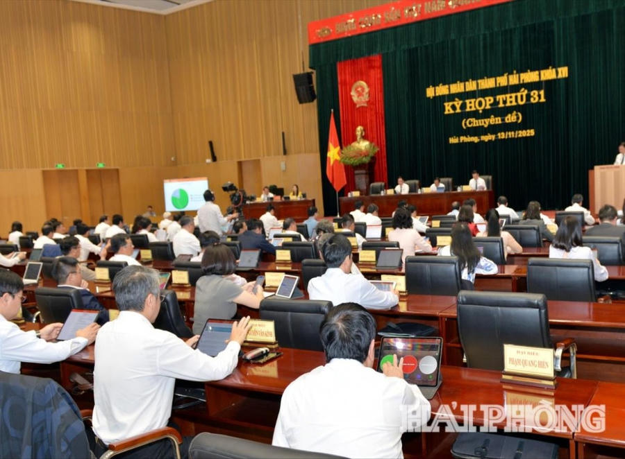 Quang cảnh kỳ họp thứ 31.