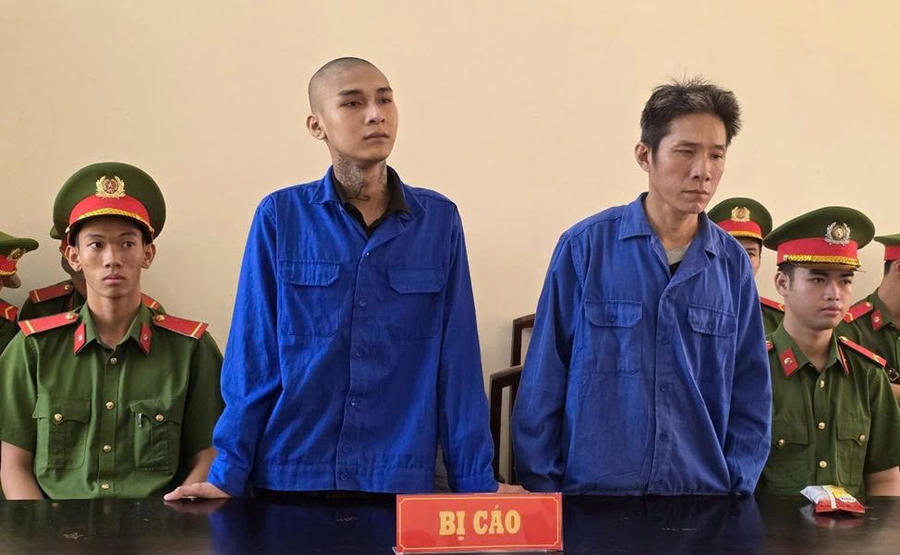02 cha con Trung và Thành tại phiên tòa
