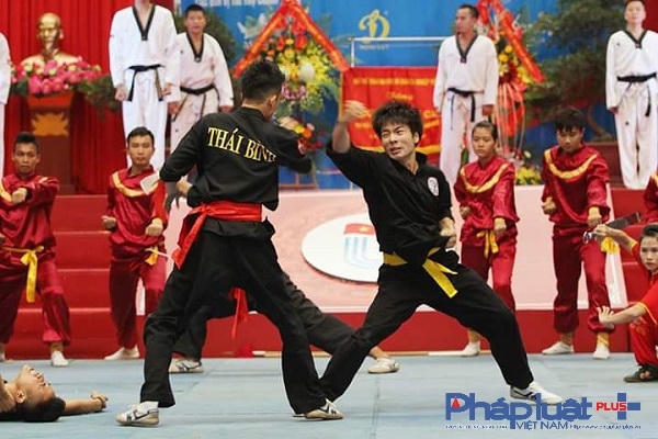 Đến với võ thuật là sự gian khổ.