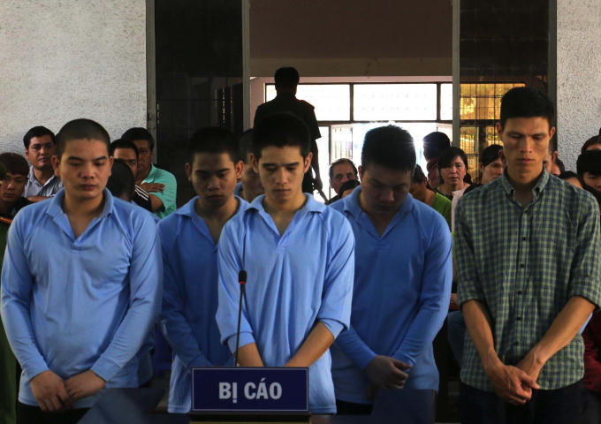 Các bị cáo tại phiên tòa.