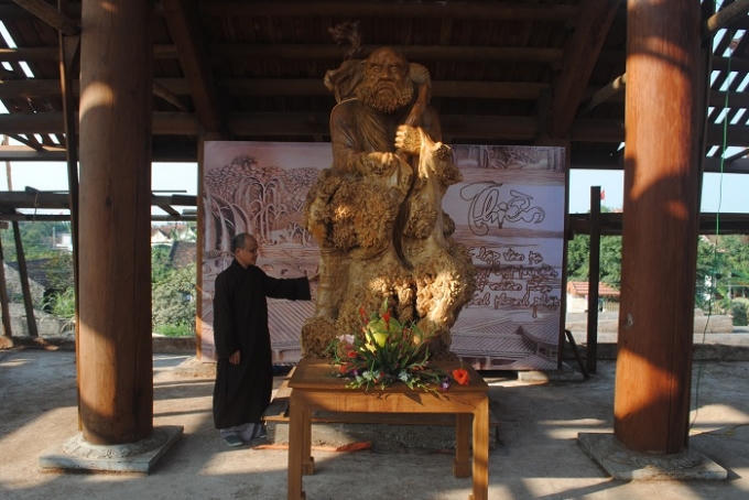 Đại đức Thích Quảng Văn, trụ trì chùa Lam Sơn nói về tượng Phật Bồ Đề Đạt Ma.