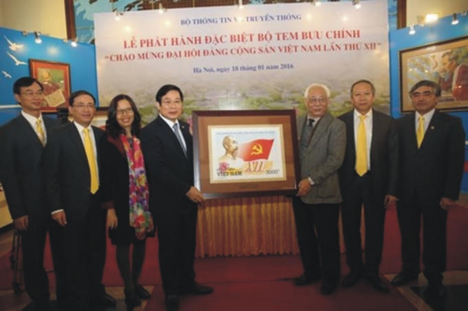 Lễ phát hành đặc biệt bộ tem.