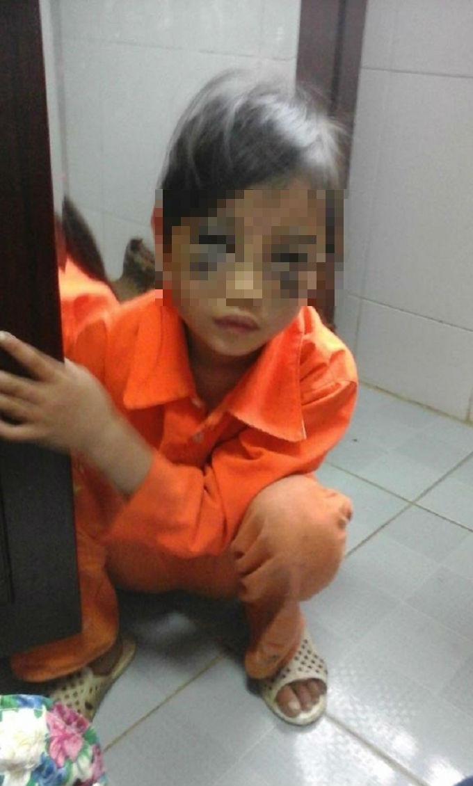 Lãnh đạo Trường Tiểu học Phìn Ngan xác nhận đúng là có một bé gái bị giáo viên "dạy dỗ" nghiêm khắc tại trường.