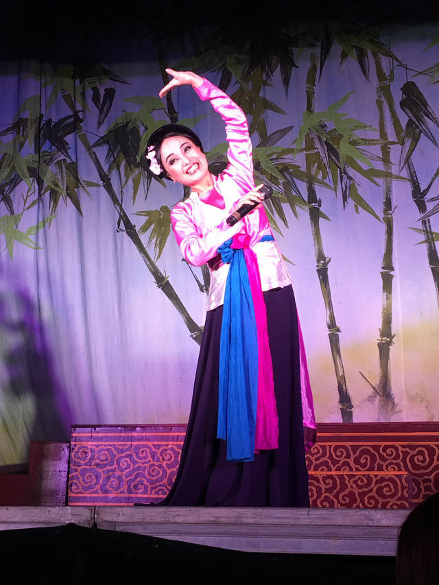 NSƯT Thu Huyền - bà xã của NSƯT Tấn Minh cũng nằm trong 12 nghệ sĩ được xét tặng danh hiệu Nghệ sĩ Nhân dân dịp này.