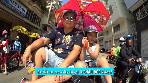 Cặp bố con Minh Khang rất chịu khó tìm hiểu nguồn gốc.