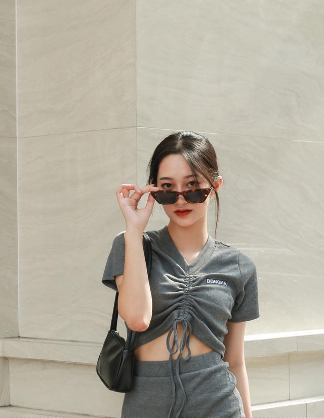 Việc theo đuổi lĩnh vực mẫu ảnh đã giúp Mai có thể tự nhiên hơn trong cuộc sống.