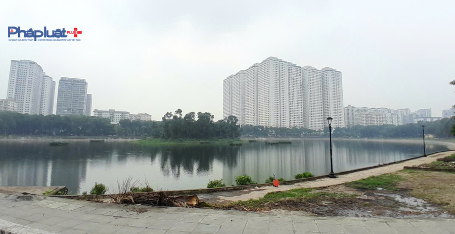 Ngoài 3 dự án trên, Dự án Khu đô thị mới Vân Canh (phường Xuân Phương, TP. Hà Nội) cũng của HUD làm chủ đầu tư có quy mô gần 70 ha và tổng mức đầu tư hơn 1.300 tỷ đồng cũng nằm trong kế hoạch thanh tra của Thanh tra Chính phủ do có những dấu hiệu sai phạm về thay đổi thiết kế, vi phạm quy hoạch, mật độ xây dựng... Trong ảnh là một góc Khu đô thị Linh Đàm phường Hoàng Mai, Hà Nội.