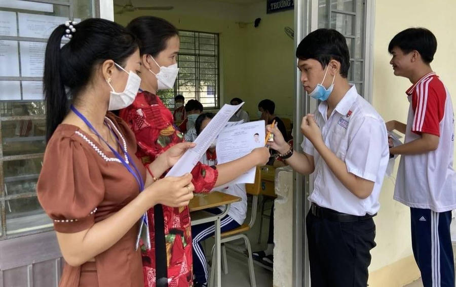 Hà Nội lần đầu quy định các vật dụng cấm mang vào phòng thi lớp 10. (Ảnh minh họa)