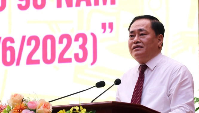 Chủ tịch UBND tỉnh Lạng Sơn, Hồ Tiến Thiệu phát biểu khai mạc hội nghị