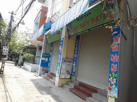 Theo Trưởng phòng GD quận, sau sự việc, cơ sở mầm non Sao Tuổi Thơ đã bị đình chỉ hoạt động và cơ quan công an đang điều tra làm rõ.