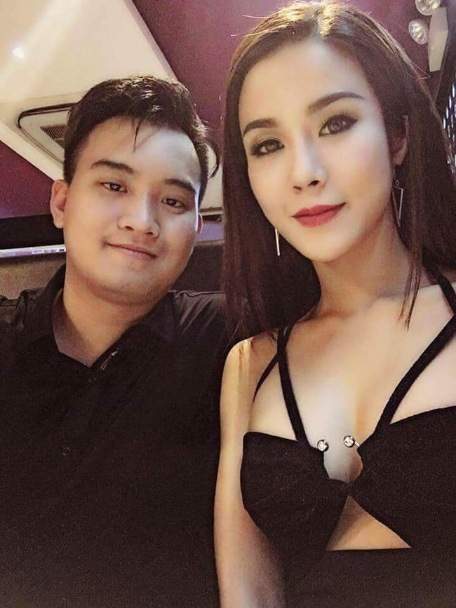 Cô và bạn trai kém tuổi sẽ về chung một nhà vào đầu tháng 5 tới.