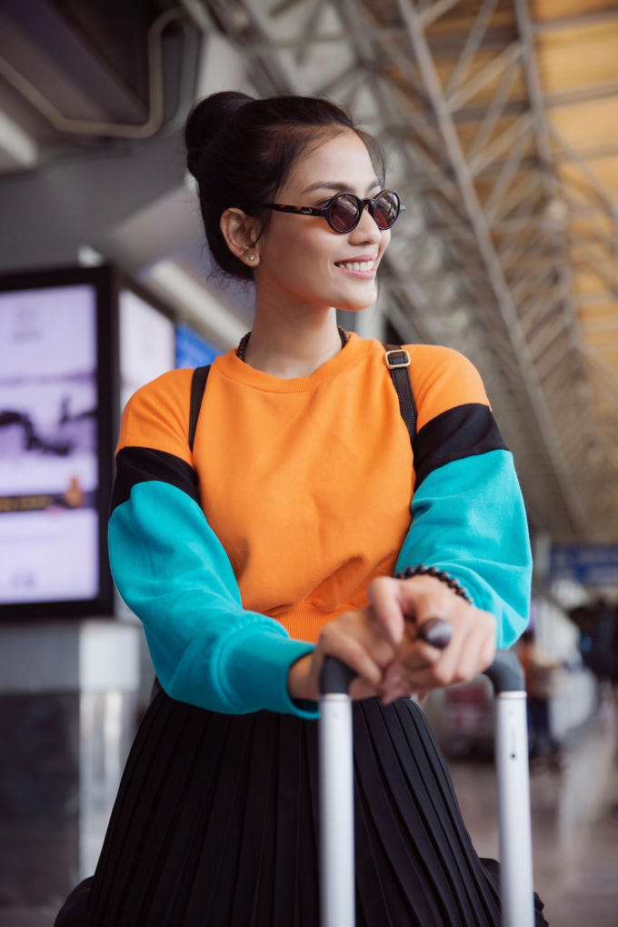 Trong phim Giấc mơ thứ 7 , May là một cô giảng viên tập sự, lớn lên từ trại mồ côi. Chính hoàn cảnh đặc biệt đó tạo ra một nhân vật với rất nhiều cảm xúc trái ngược đan xen. Trương Thị May tiết lộ ở bộ phim này cô được thỏa sức thể hiện khả năng của mình với rất nhiều đất diễn mà đạo diễn đã dành cho…