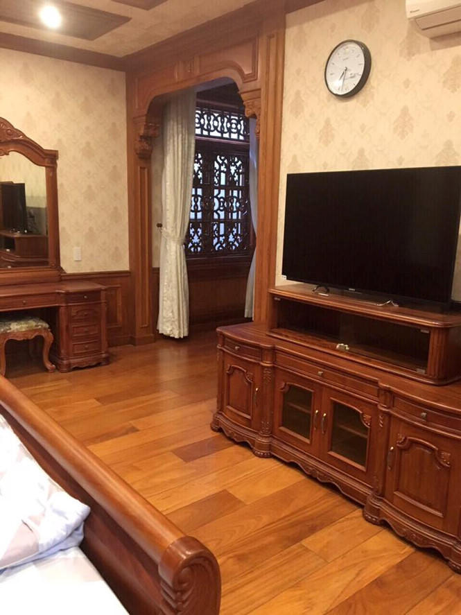 Biệt thự to&agrave;n gỗ gi&aacute; tr&ecirc;n trời&hellip; 55 tỷ: C&oacute; tiền cũng chưa chắc ở được