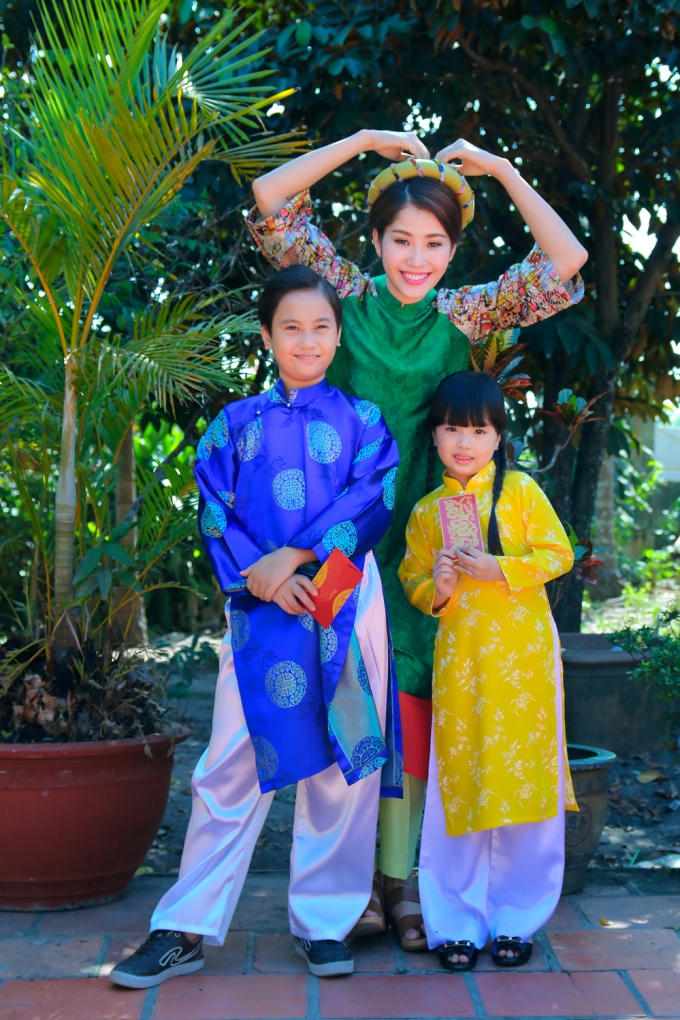 Không khí mùa Xuân tràn ngập trong MV của Nam Em