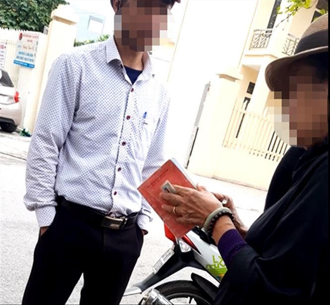Cò mồi hoạt động trước phòng quản lý XNC Hải Dương